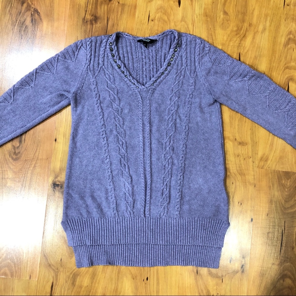 Simply vera vera wang purple v line rhinestone neckline sweater